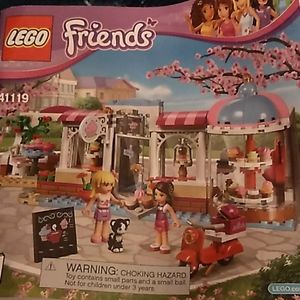 Cupcake shop Lego set